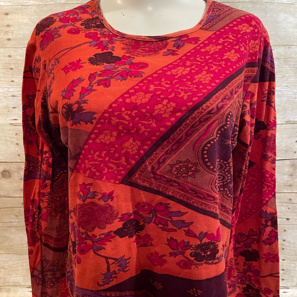 Vintage Susan Bristol Long Sleeve Tee in a Stunning Pattern Size Large